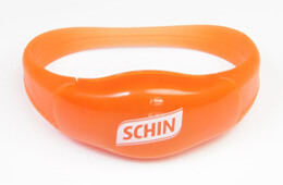 Pulseira de LED em silicone + ABS - Ativada pelo movimento ou música